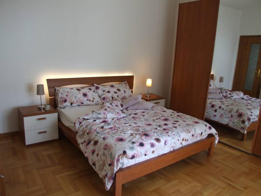 Marconi 33a Apartment